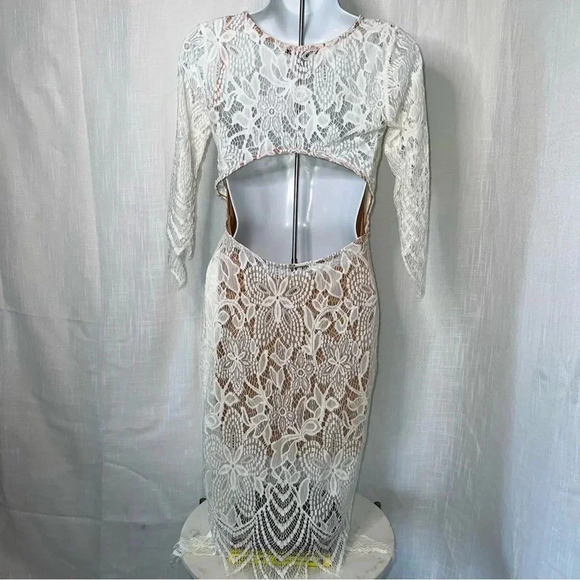 Forever 21 Lace Style Dress with Removable Slip Dress - Picture 7 of 9